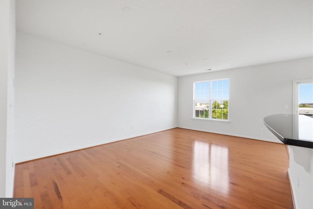 43849 Kingston Station Terrace - Photo 16