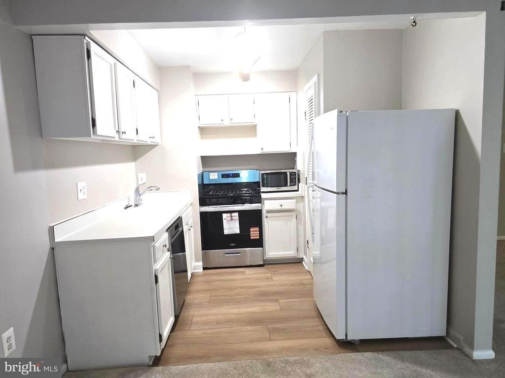 4360 Ivymount Court - Photo 9