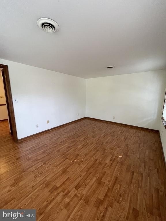 627 Wolfe Street - Photo 10