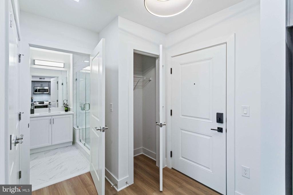 701 N Henry Street - Photo 10