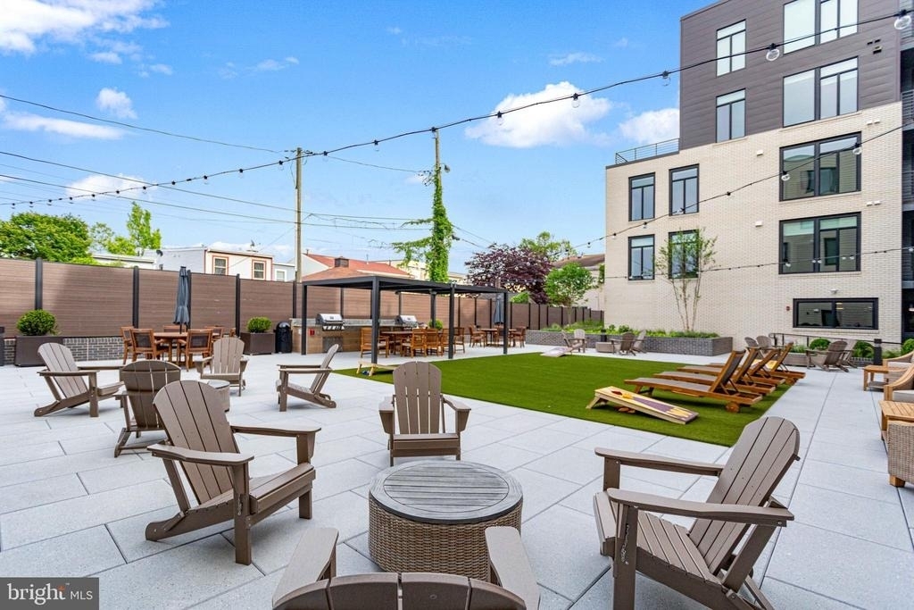 701 N Henry Street - Photo 29