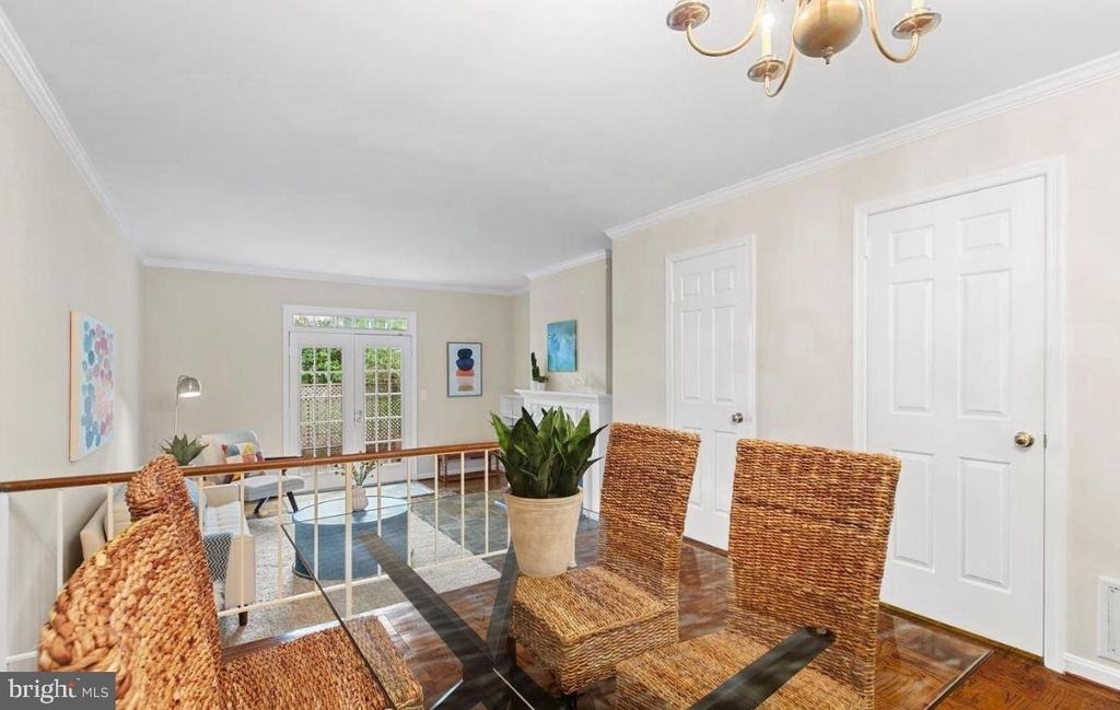982 N Royal Street - Photo 2