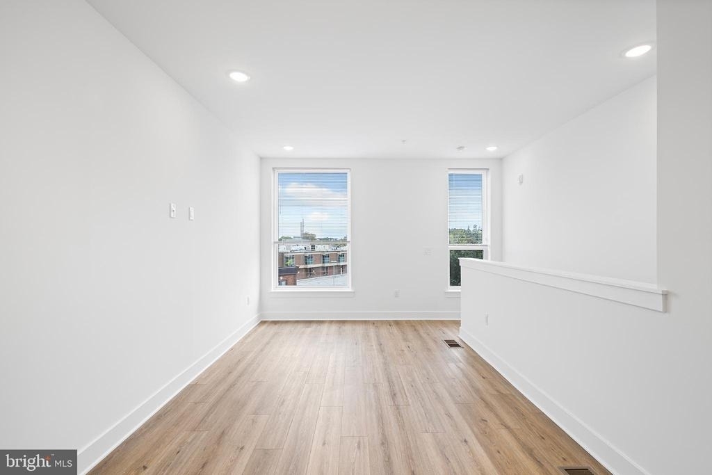 4324 Lancaster Avenue - Photo 8