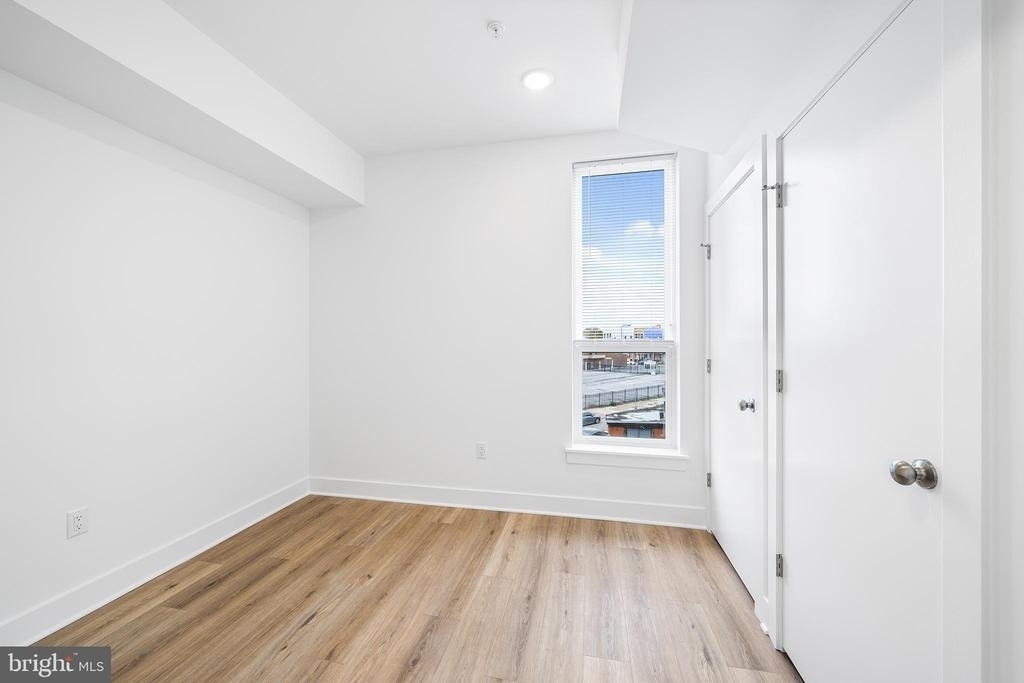 4324 Lancaster Avenue - Photo 5
