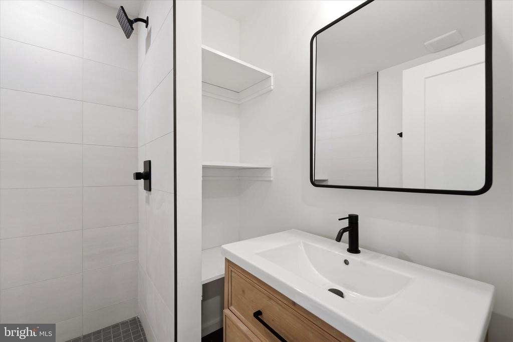 627 N 16th Street - Photo 5