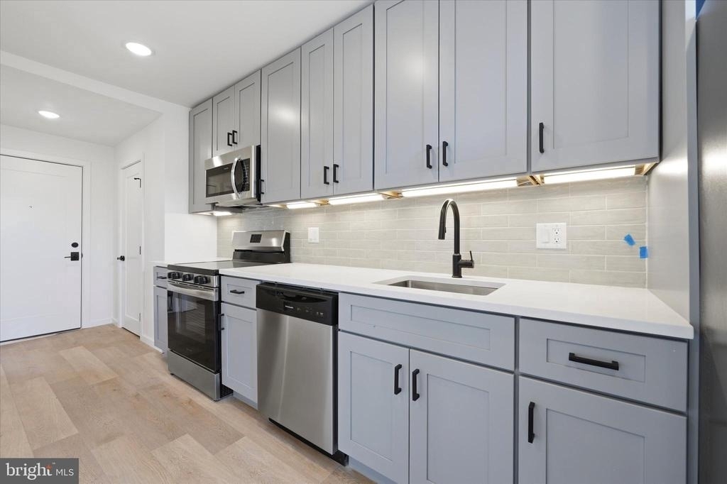 627 N 16th Street - Photo 1