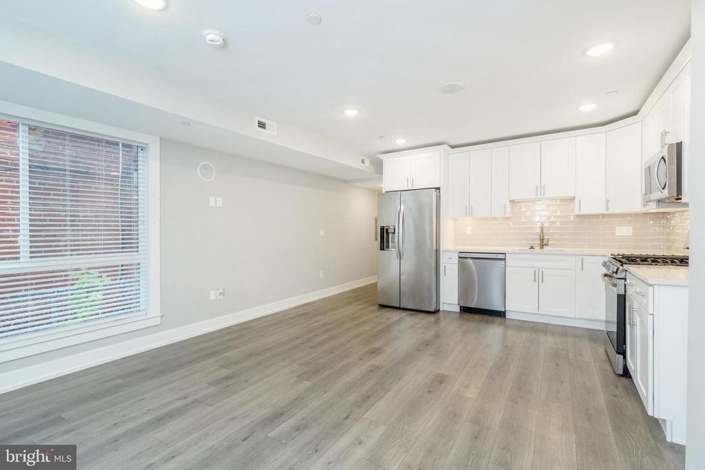 1309 S 52nd Street - Photo 3