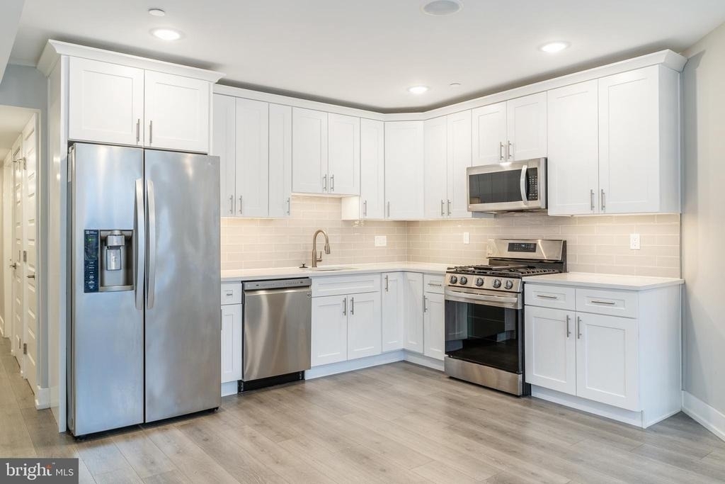 1309 S 52nd Street - Photo 5