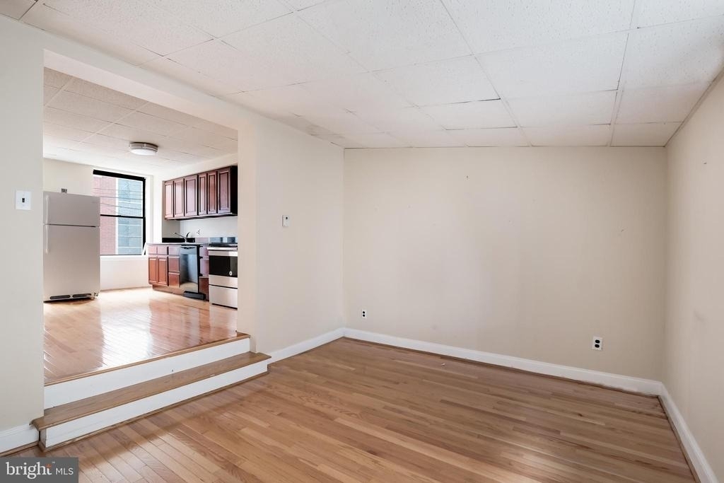937 Christian Street - Photo 12
