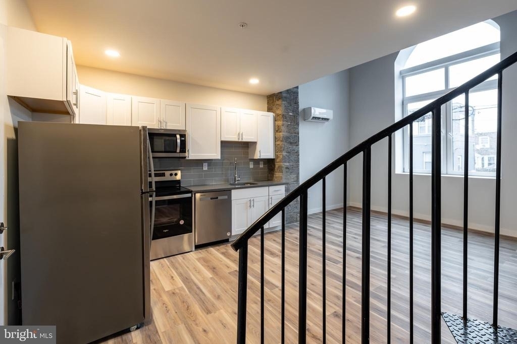 6400 Haverford Avenue - Photo 6
