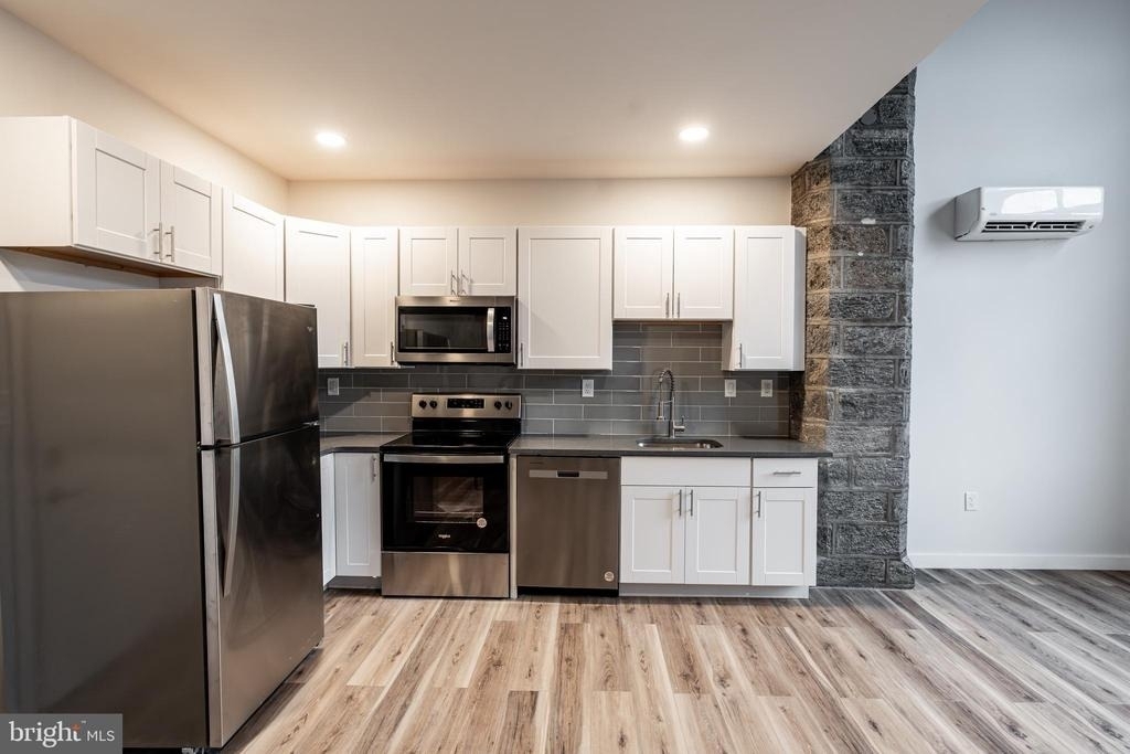 6400 Haverford Avenue - Photo 5
