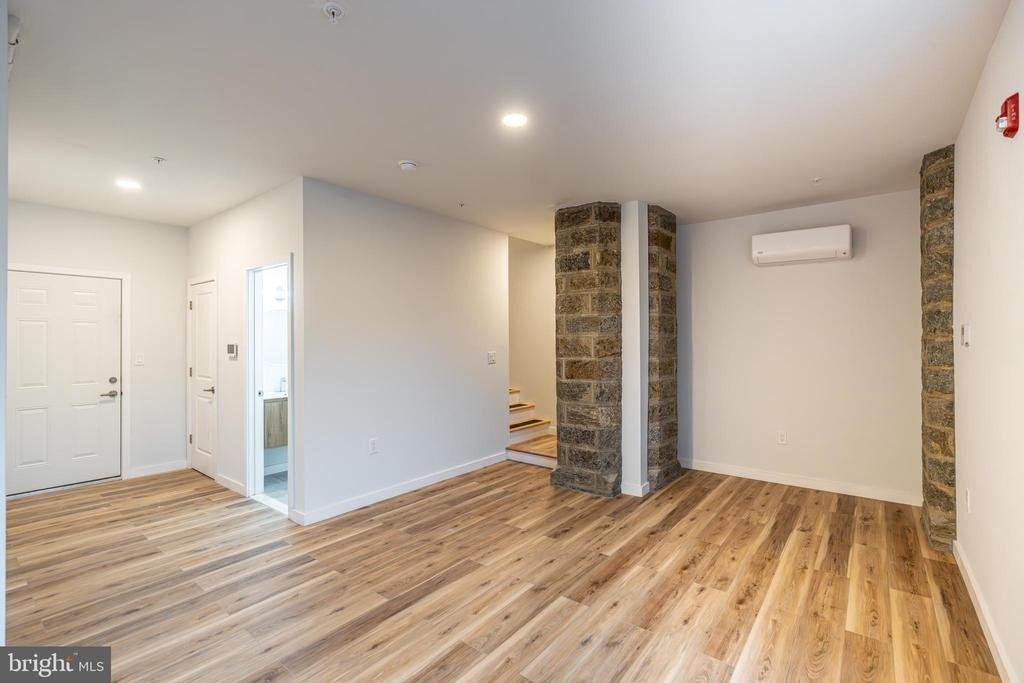 6400 Haverford Avenue - Photo 8