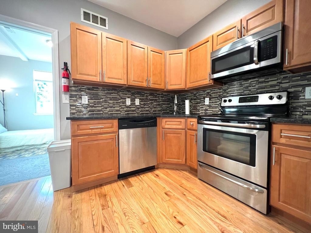 514 N 39th Street - Photo 8