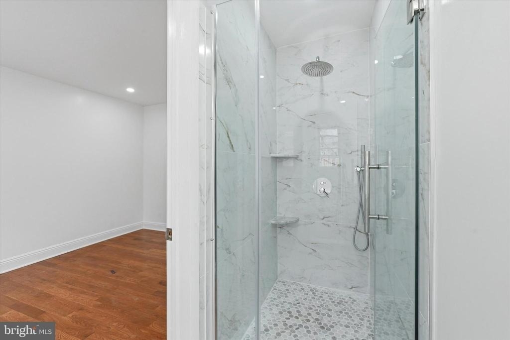 1006 Pine Street - Photo 13