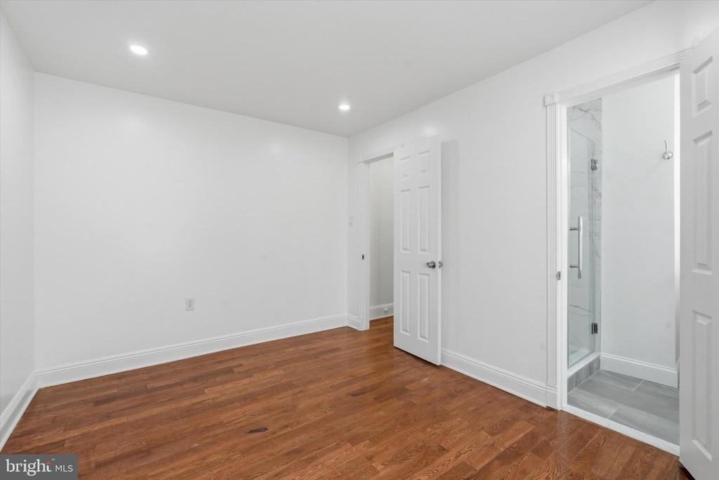 1006 Pine Street - Photo 10