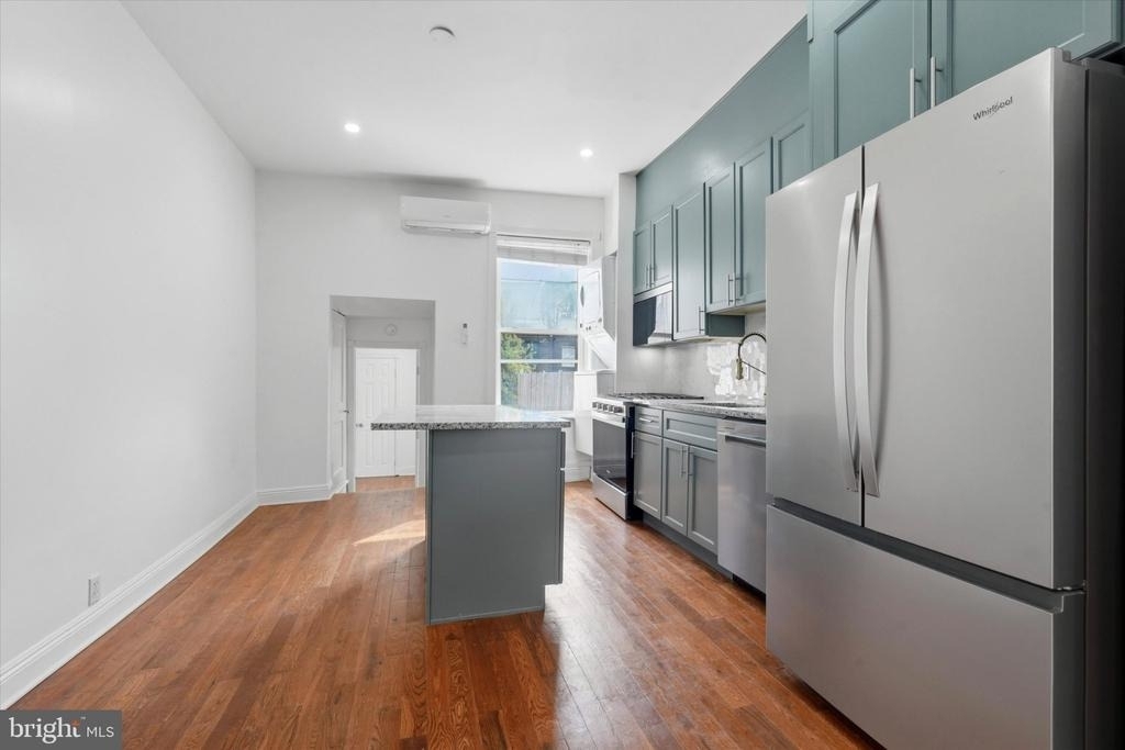 1006 Pine Street - Photo 4