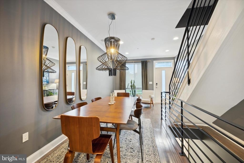 2137 N Darien Street - Photo 3