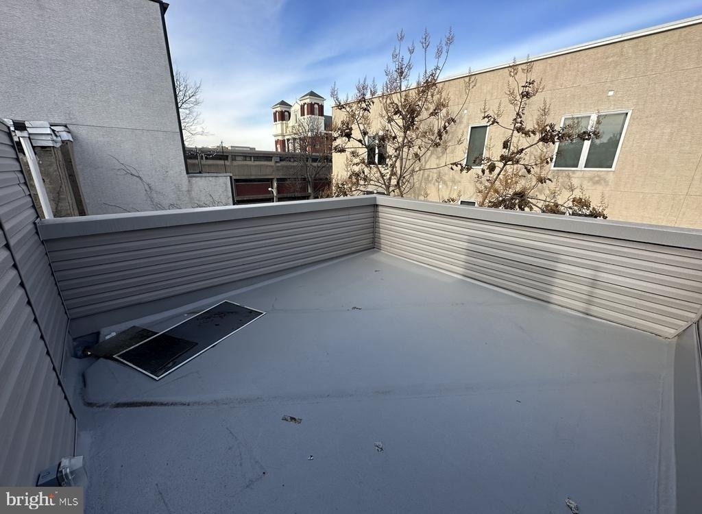 1635 W Girard Avenue - Photo 6