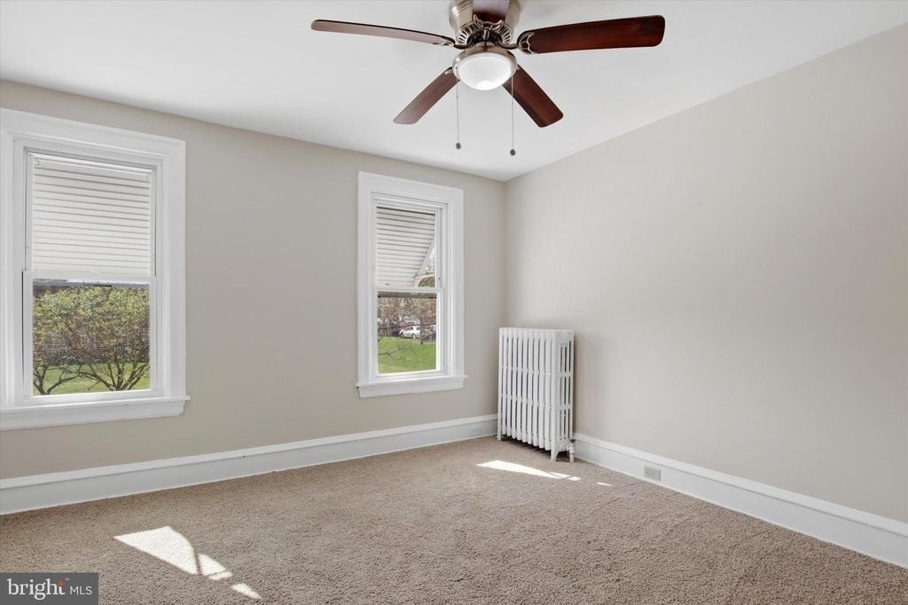 226 N Warren Street - Photo 18