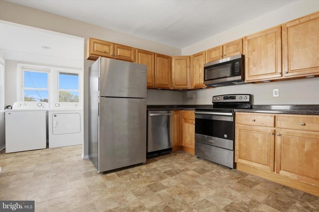 226 N Warren Street - Photo 9