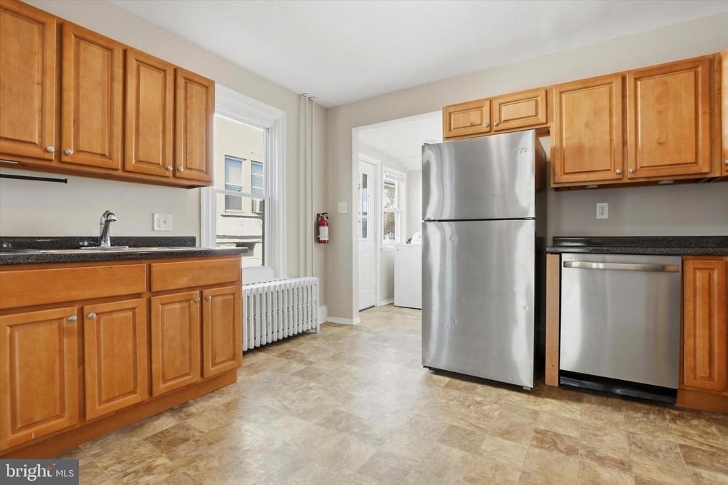 226 N Warren Street - Photo 10