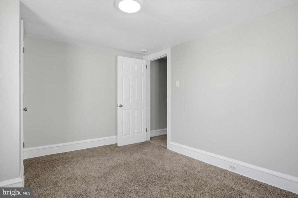226 N Warren Street - Photo 14