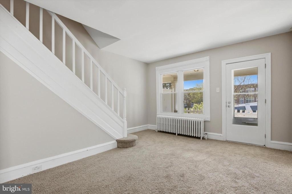 226 N Warren Street - Photo 4