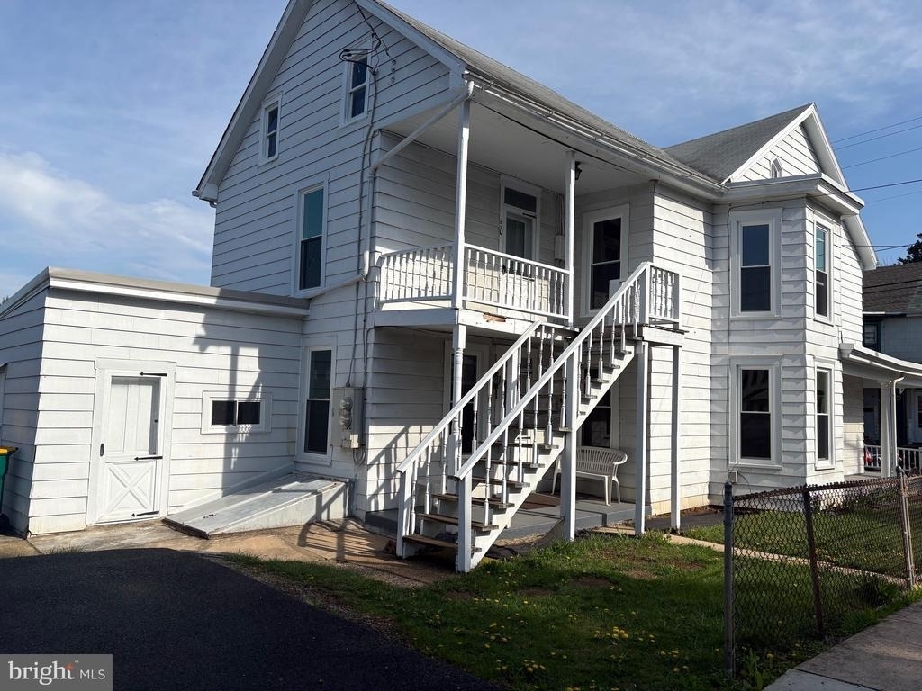 50 E North Street - Photo 1