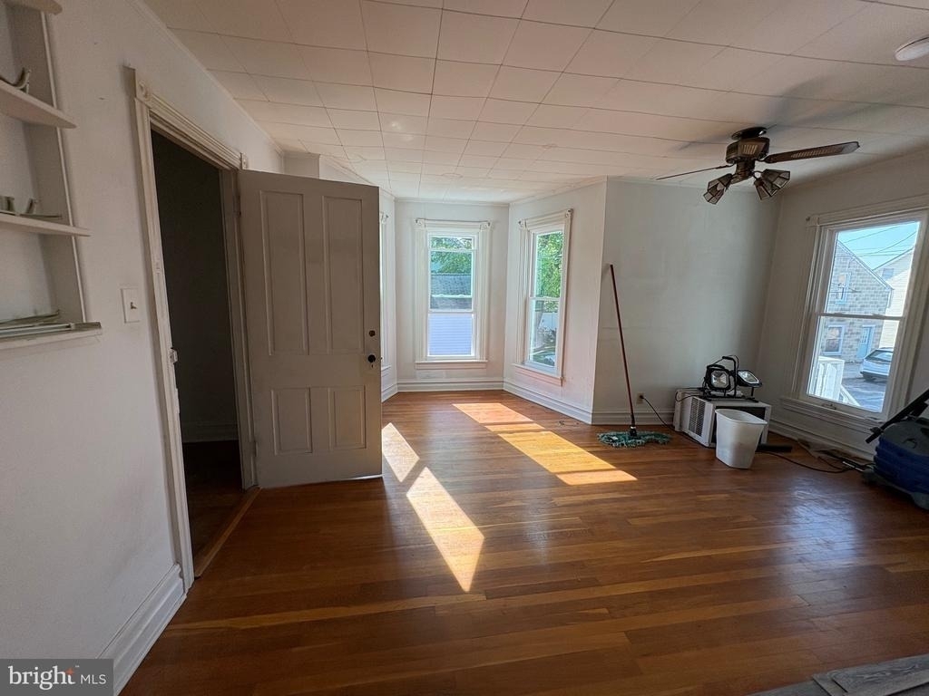 50 E North Street - Photo 5