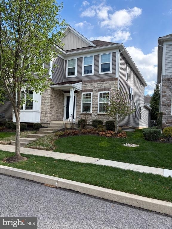 528 Kerry Court - Photo 1