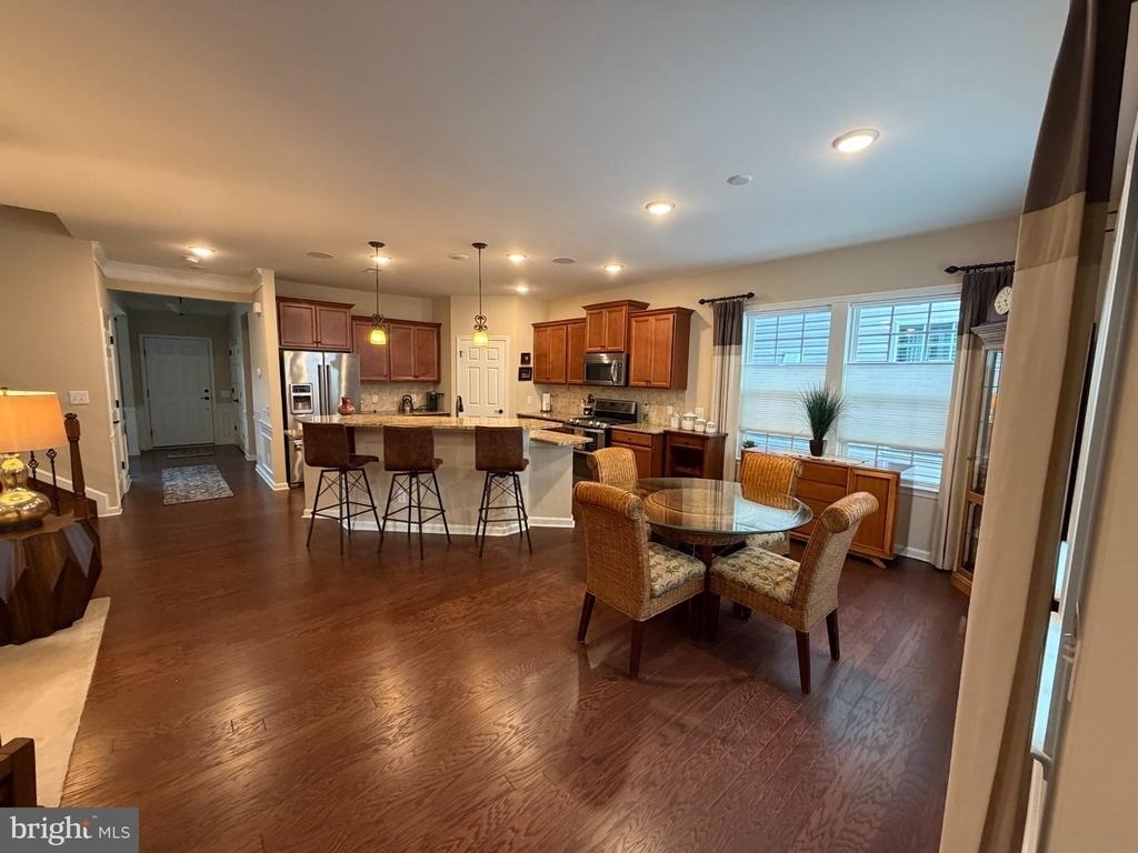 528 Kerry Court - Photo 2