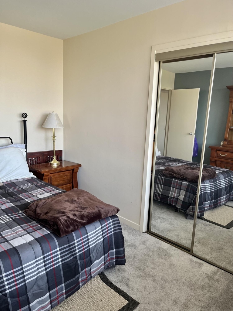 8900 E Jefferson Avenue - Photo 10