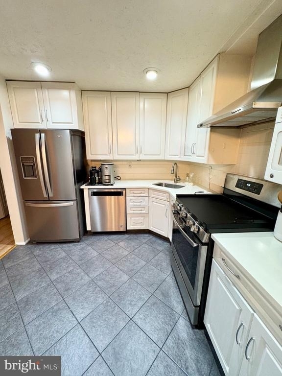 48 Chamberlin Court - Photo 2