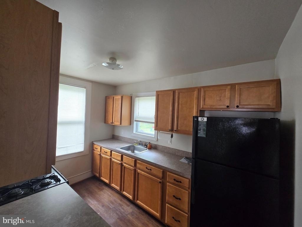 106 Main Street - Photo 6