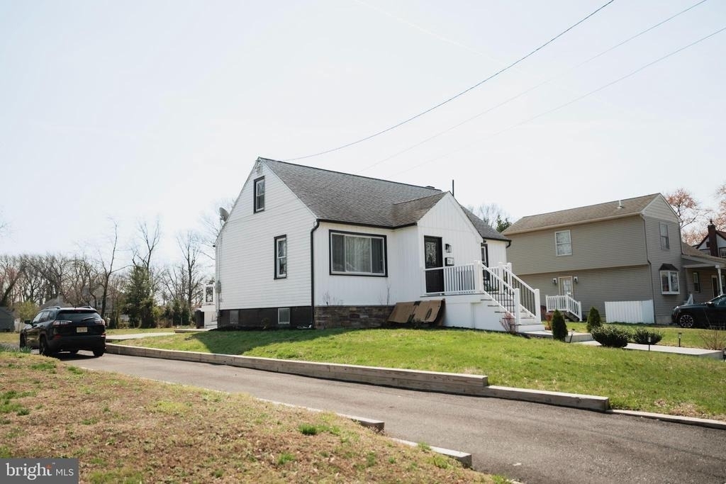 70 Sartori Avenue - Photo 1