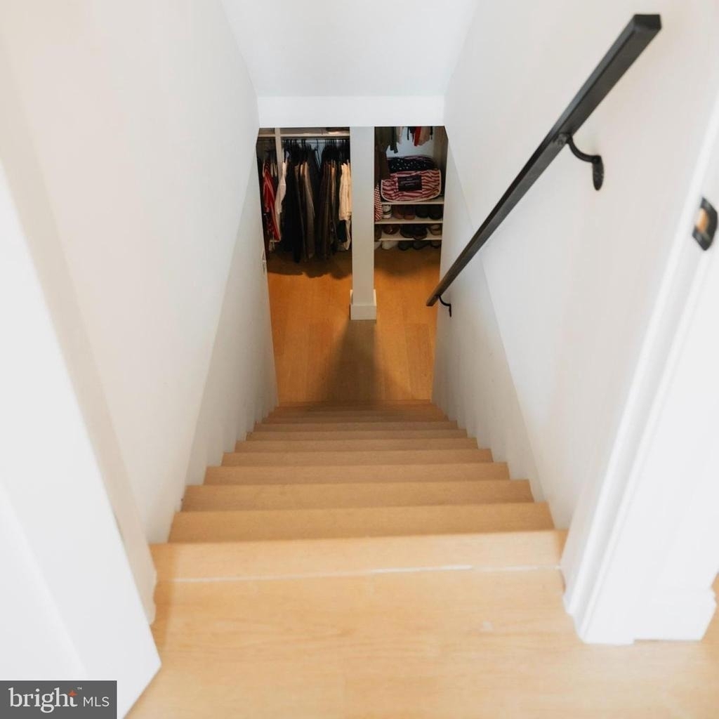 70 Sartori Avenue - Photo 17