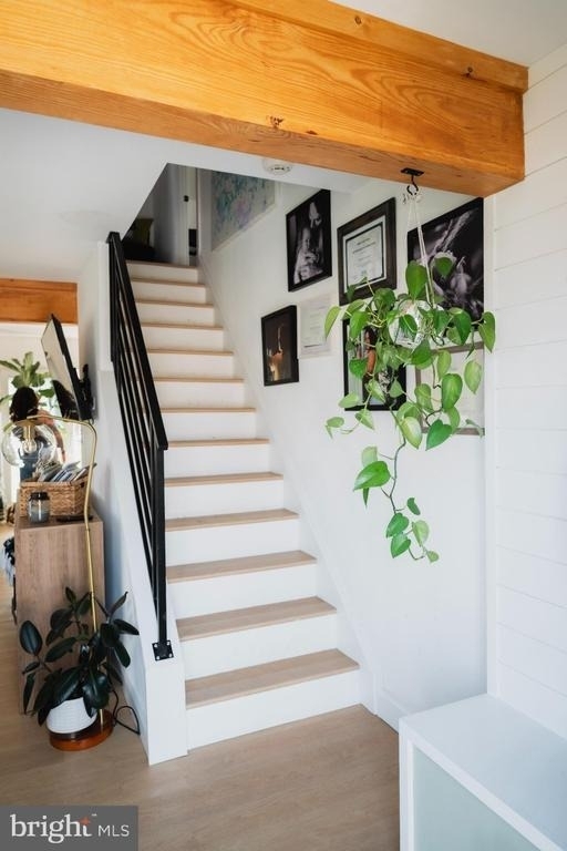 70 Sartori Avenue - Photo 2