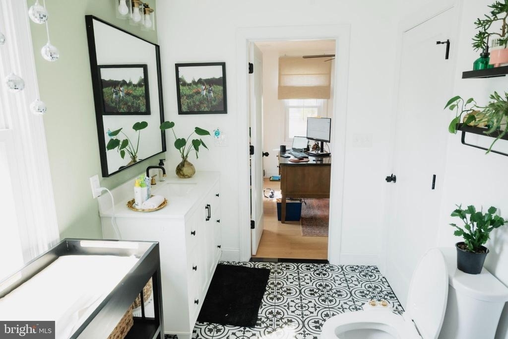 70 Sartori Avenue - Photo 39