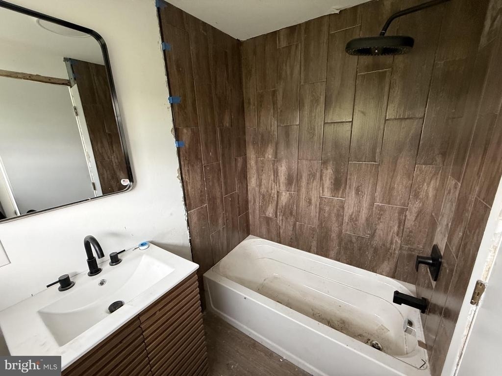 124 E Main Street - Photo 2