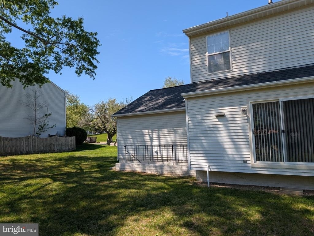 4411 Sutherland Circle - Photo 16