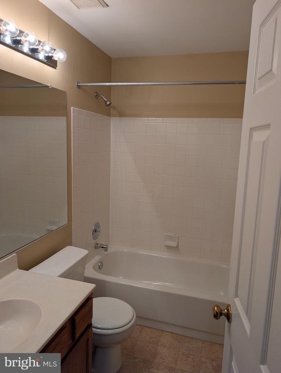 4411 Sutherland Circle - Photo 11