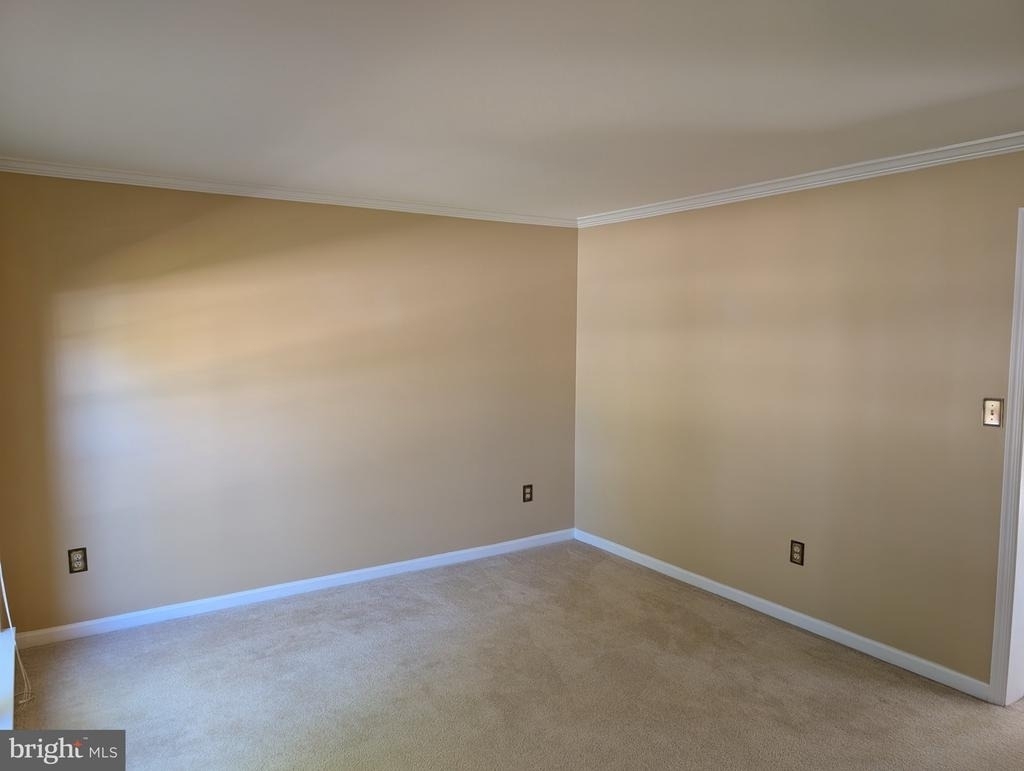 4411 Sutherland Circle - Photo 6
