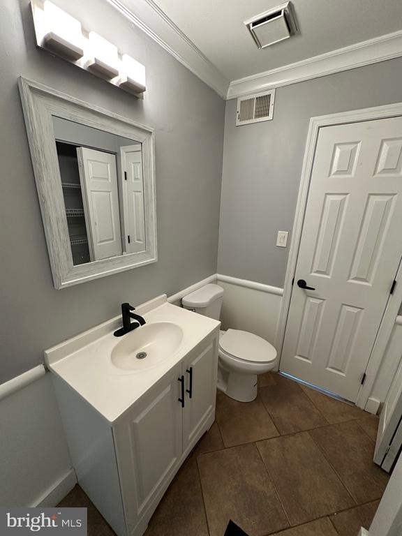 9708 Lake Pointe Court - Photo 3