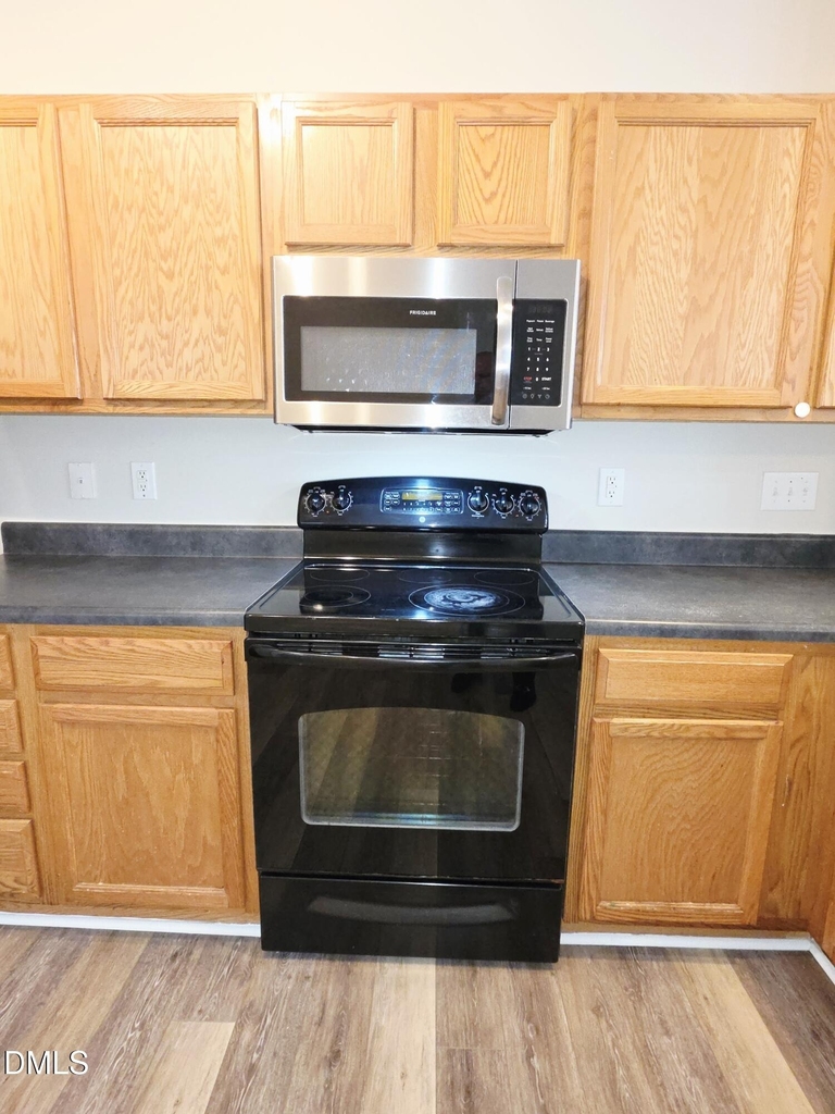 1111 Consortium Drive - Photo 5