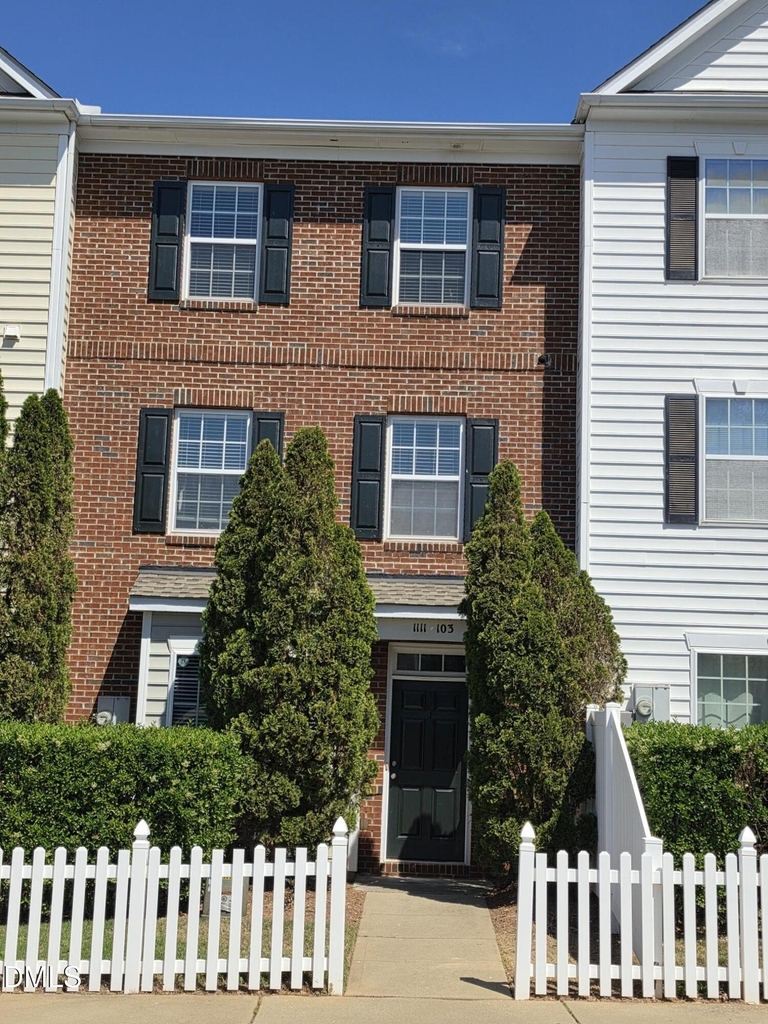 1111 Consortium Drive - Photo 2