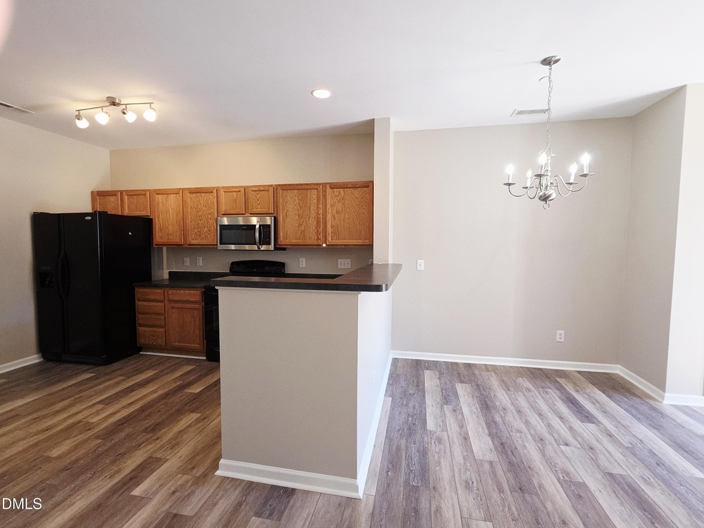 1111 Consortium Drive - Photo 4