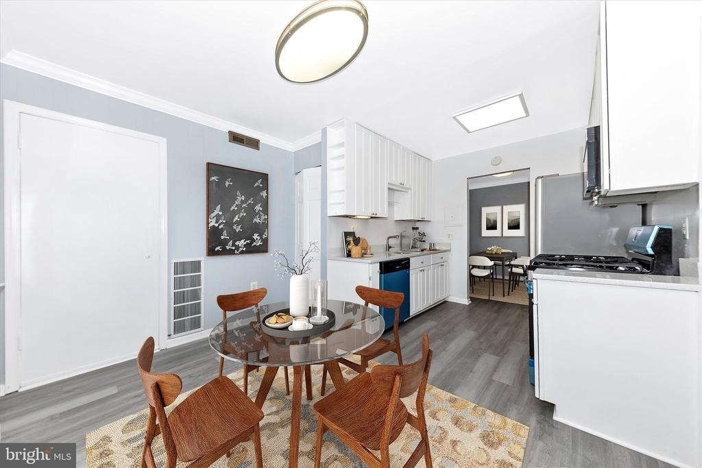 884 College Parkway - Photo 10