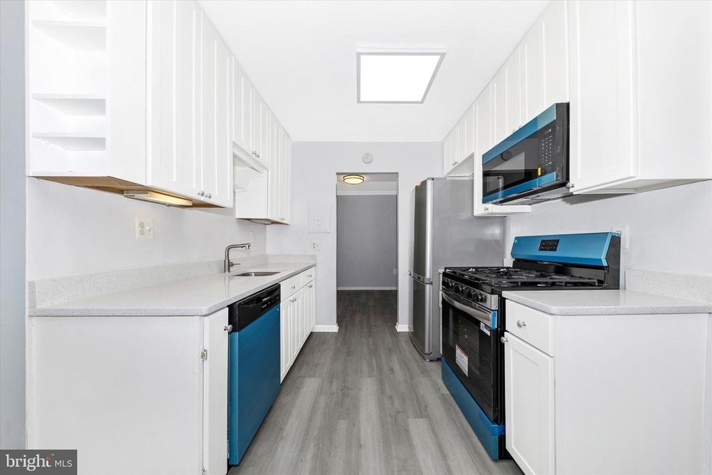 884 College Parkway - Photo 11