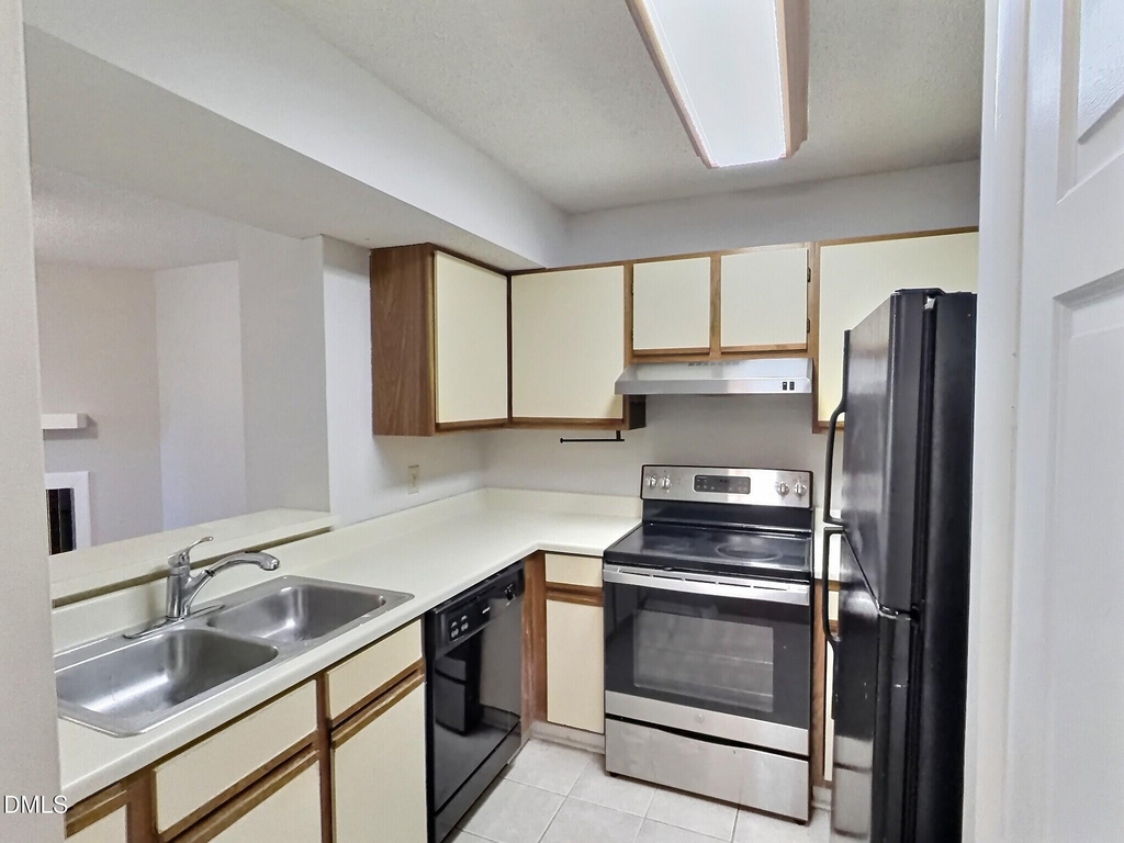3803 Chimney Ridge - Photo 2