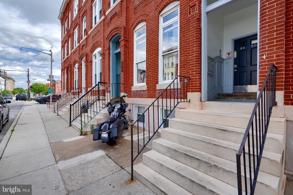 1729 Guilford Avenue - Photo 17